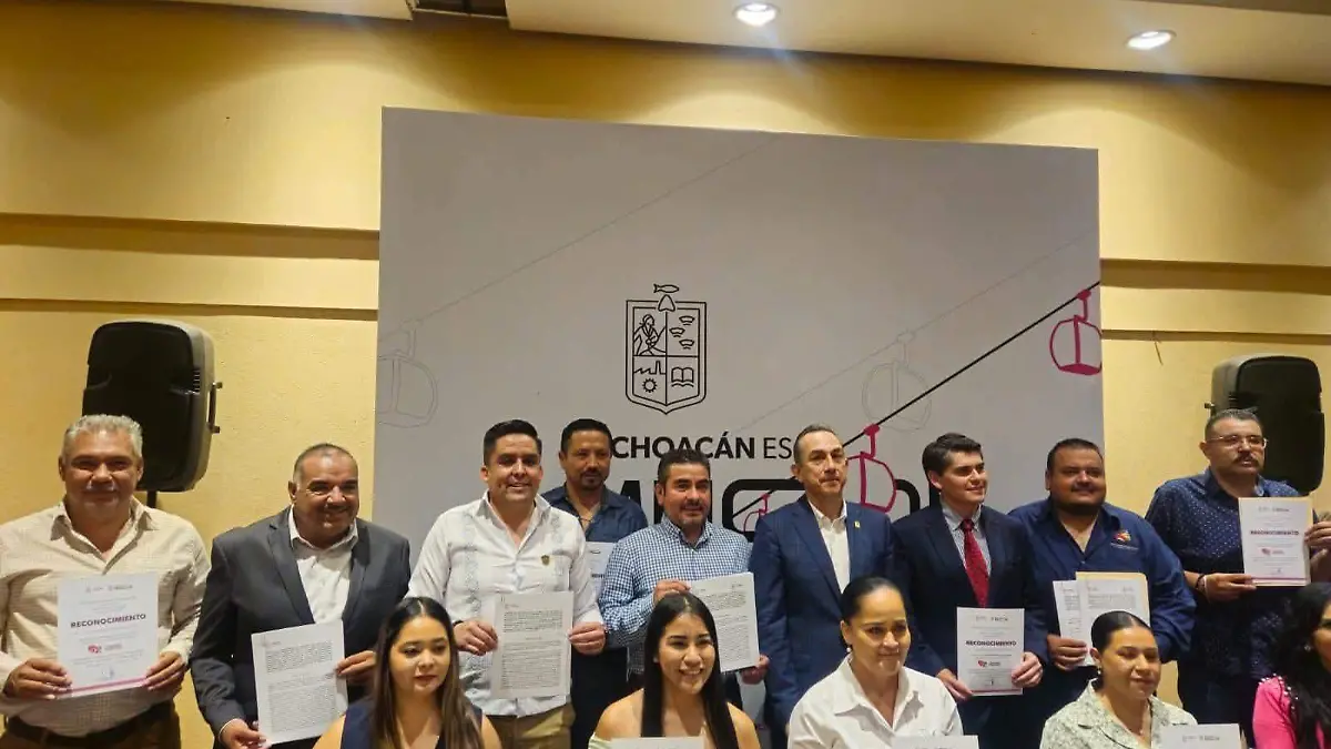 Firma del convenio que integra a Jacona a la iniciativa Orgullo Migrante