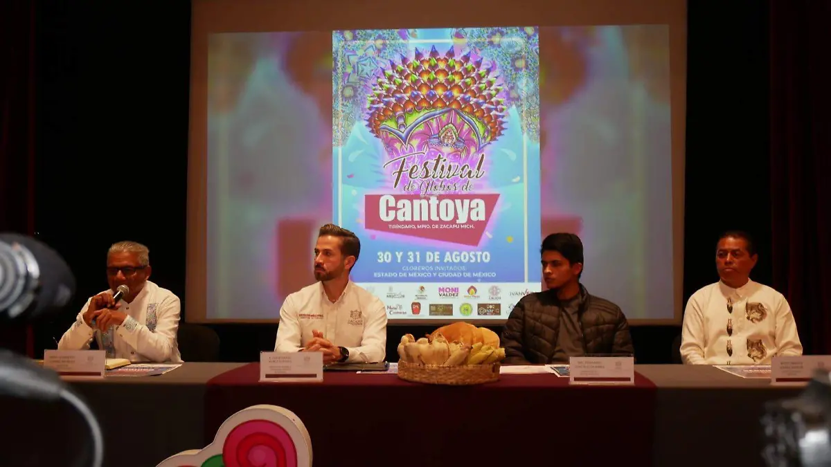 Globos de cantoya Tiríndaro