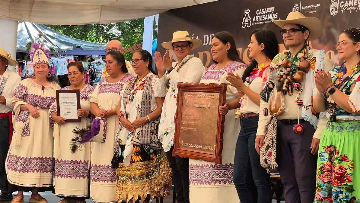 artesanos tangancicuaro michoacan