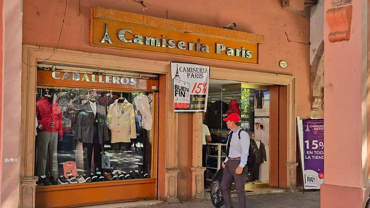 Tienda con anuncios de Buen Fin