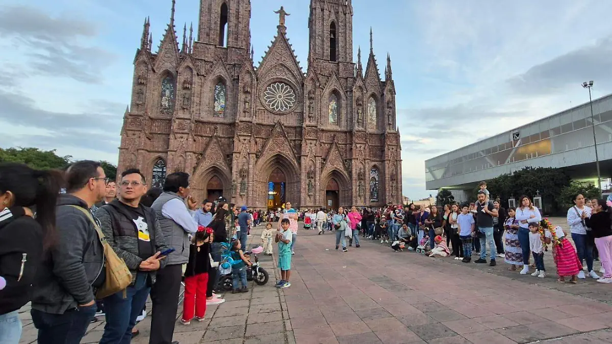 b9f7a591-70d4-4df8-a7e4-bd6238f8b143