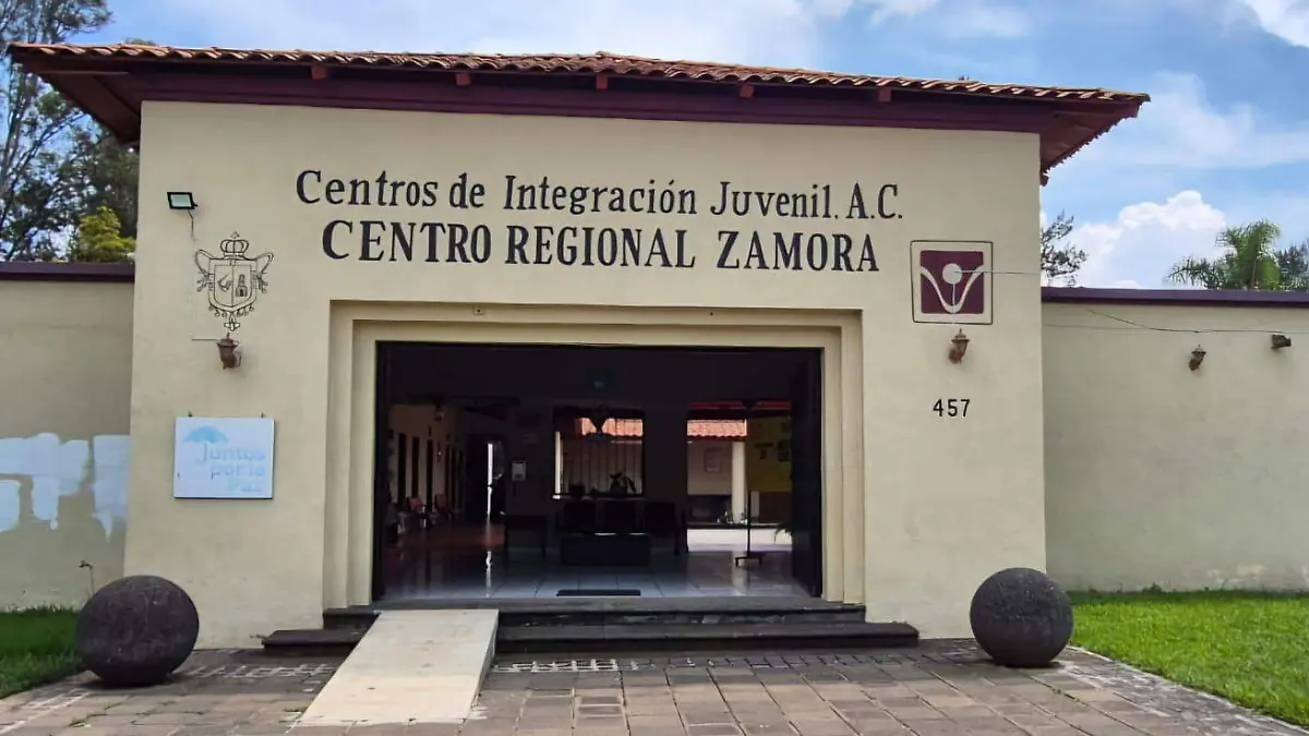 3299a2d5-1a75-4596-a768-134f930b9434 (1)