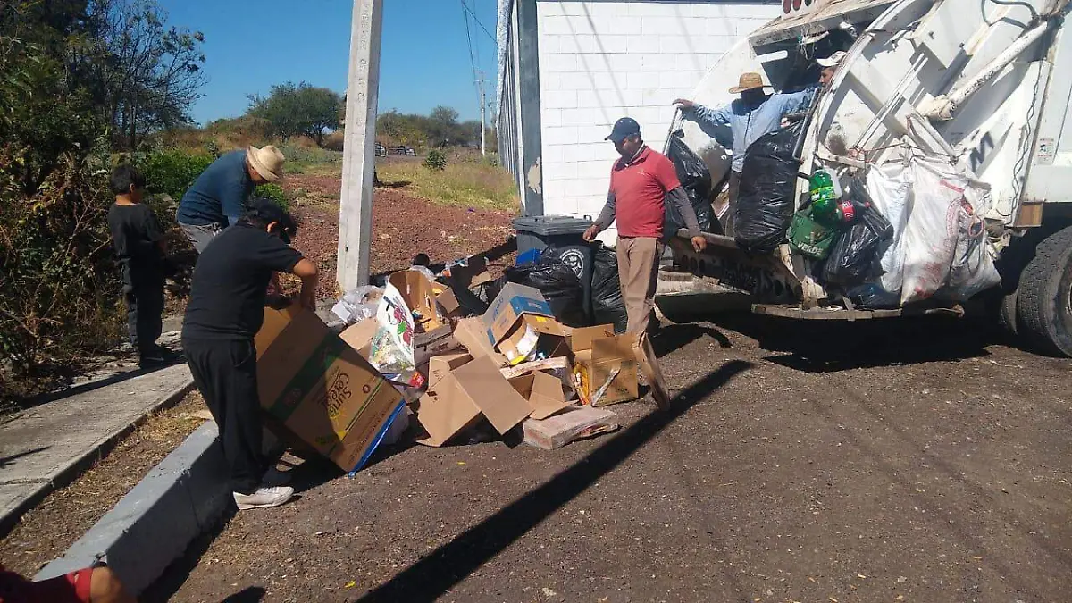 8fbfb476-42dc-427d-9401-55dc276a9950