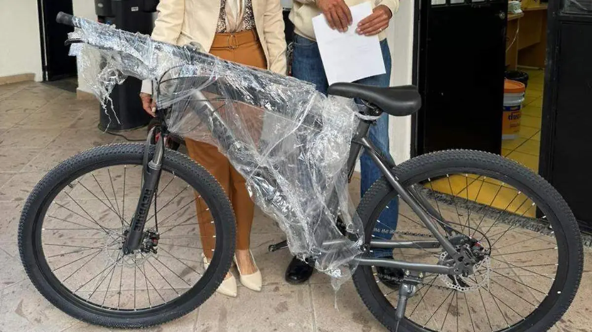 f2551efd-e480-4057-8cde-f6a95067d9b3