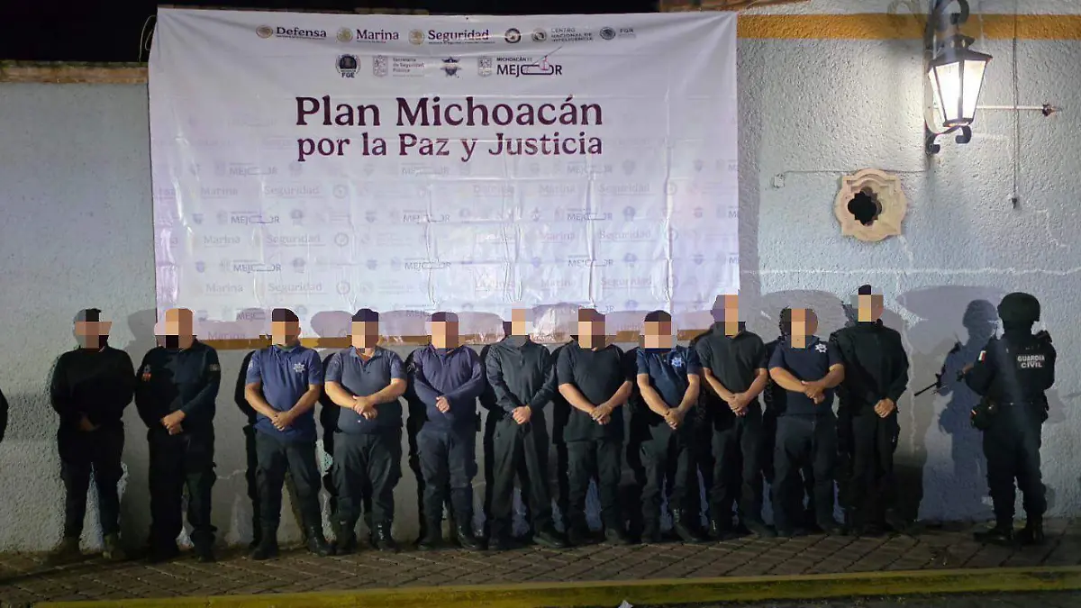 Policías municipales de Ecuandureo