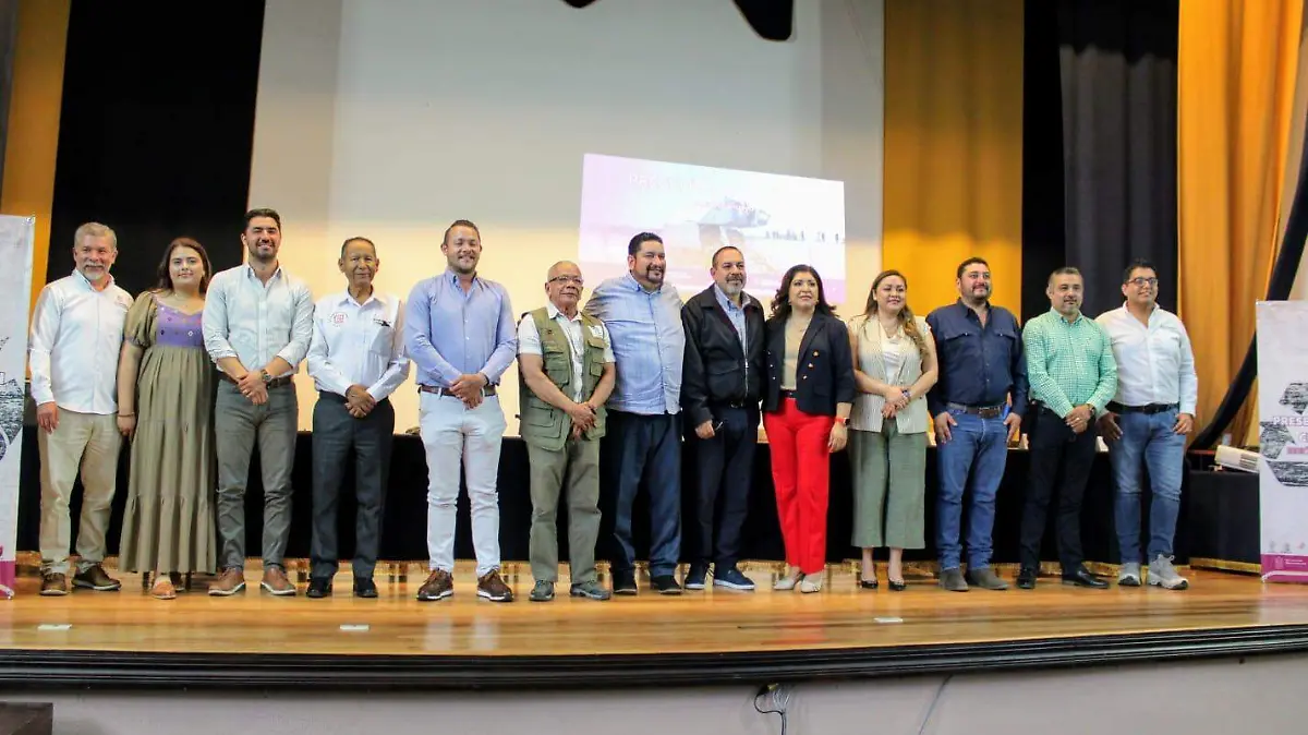 Reunión para el programa sobre manejo de la basura en la región Sahuayo
