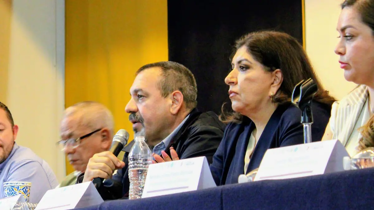 Reunión para el programa sobre manejo de la basura en la región Sahuayo