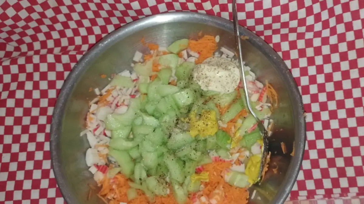 Receta de ensalada de surimi