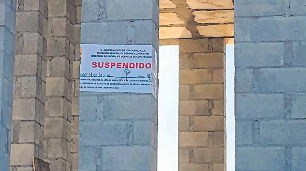 Construcción de mansión en dunas