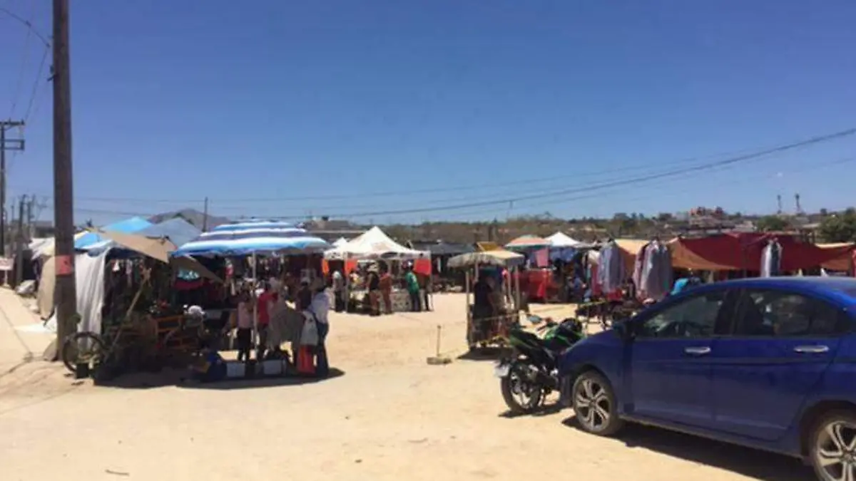 Nuevo tianguis en Cabo San Lucas