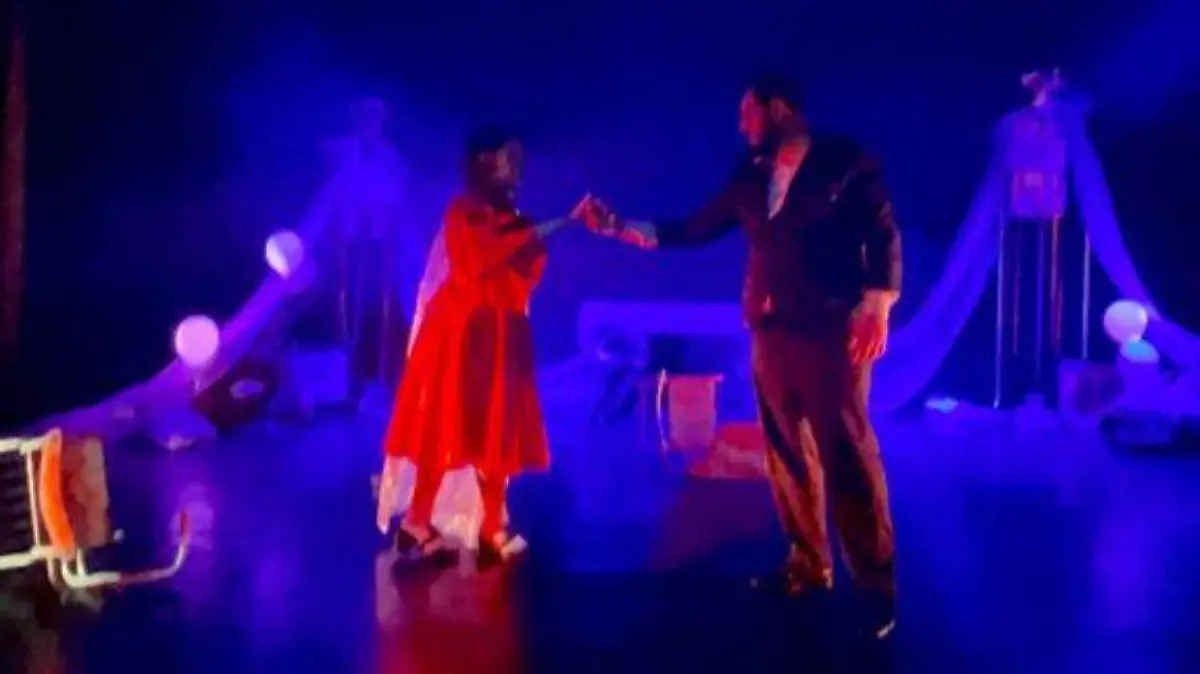 obra de teatro Dios estas ahi