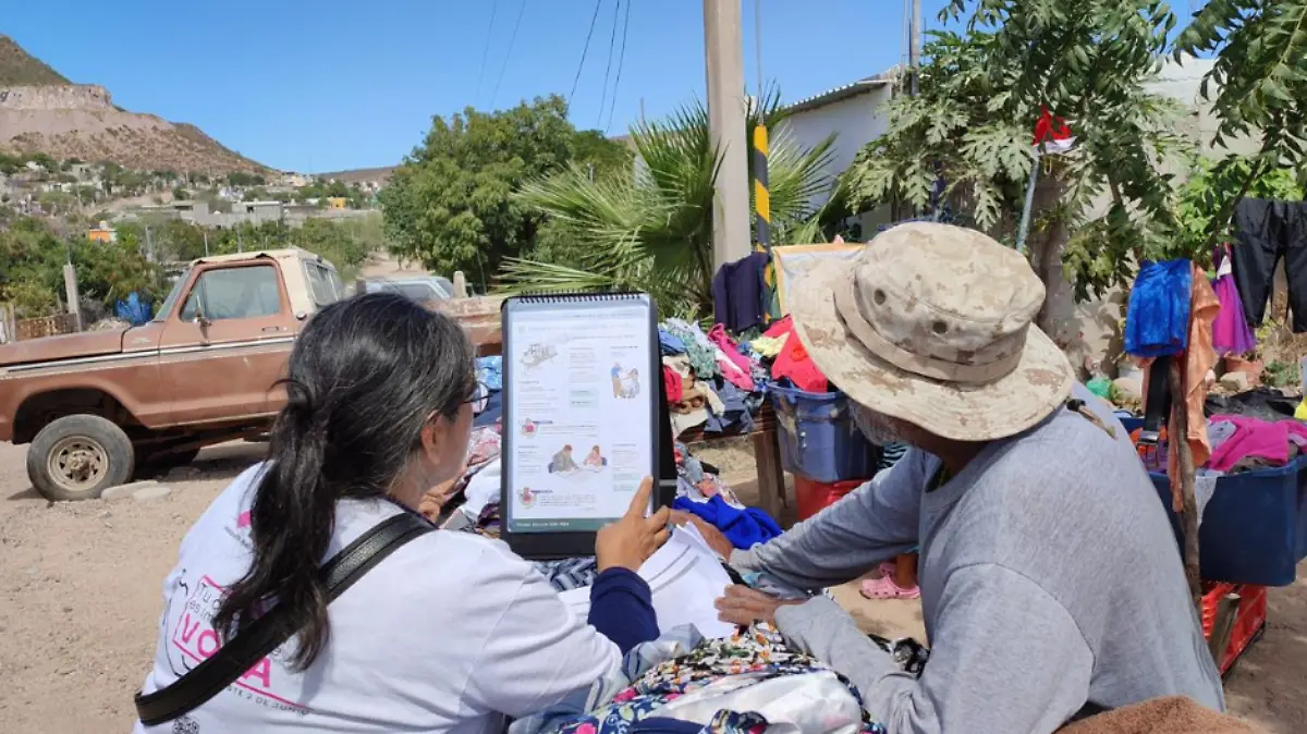 Funcionarios de casilla en Baja California Sur