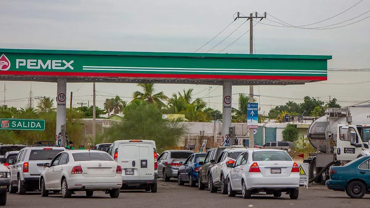 Gasolina gasolinera auto 1