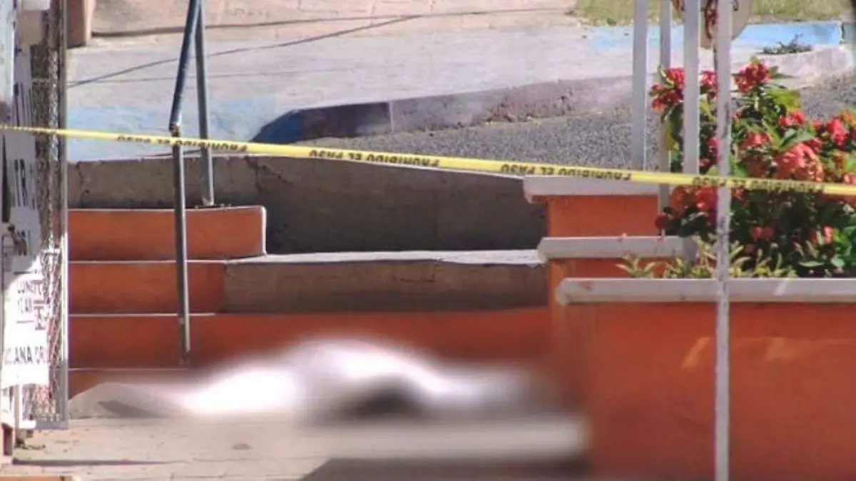 muere motociclista al chocar