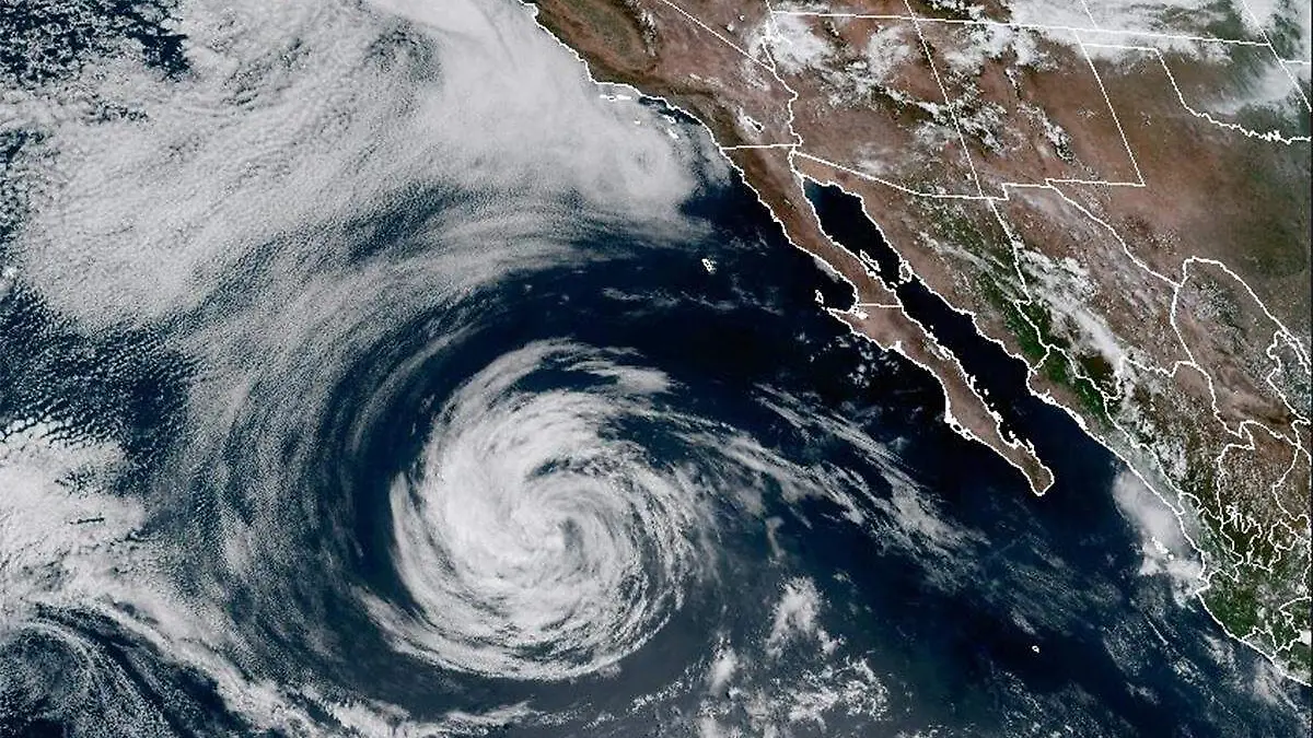 Tormenta emilia se aleja 1