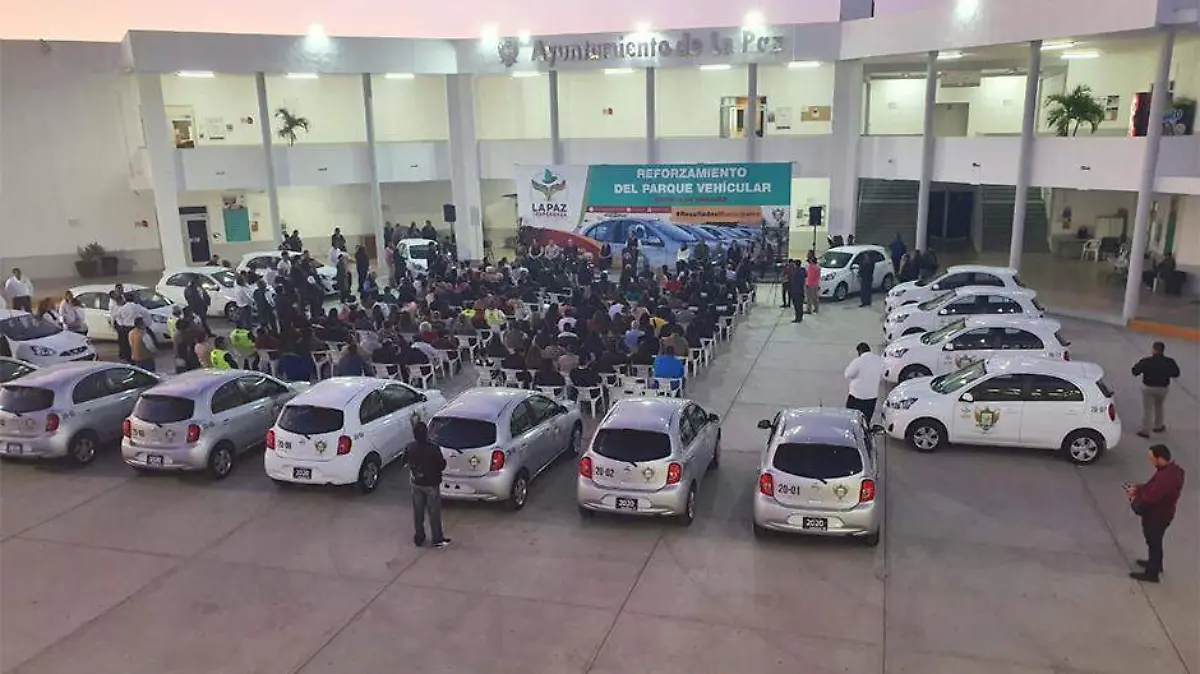 Entrega vehículos La Paz 01
