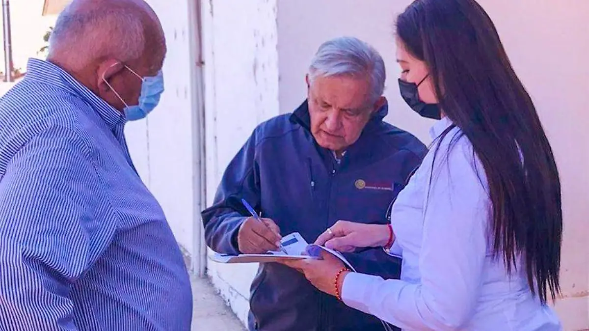 Edith Aguilar acompanho recorrido AMLO