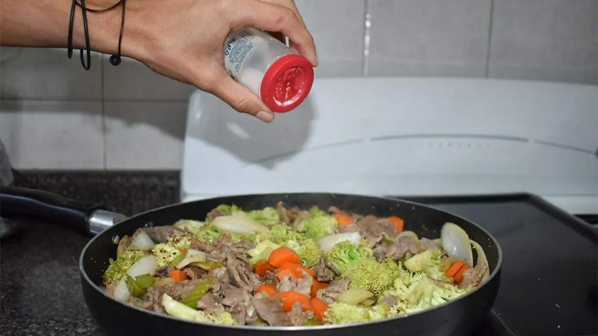 Recomienda IMSS BCS medir consumo de sal