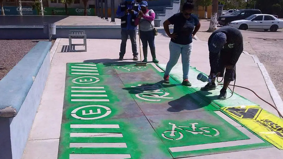 Estacionamientos para biciletas (2)