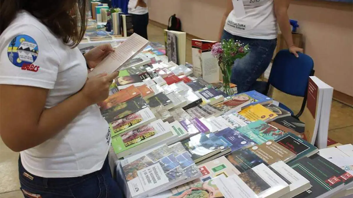 Feria Libro UABCS