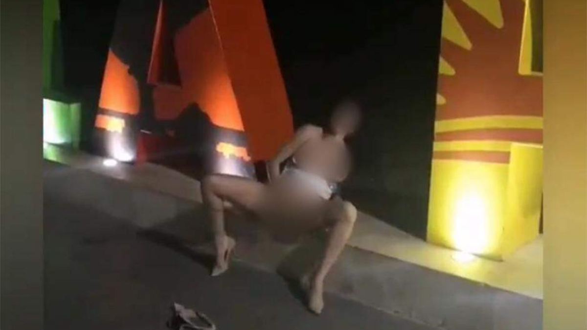 Estrella porno se masturba en las letras de La Paz -actriz-porno-viral- -  El Sudcaliforniano | Noticias Locales, Policiacas, sobre México, Baja  California Sur y el Mundo