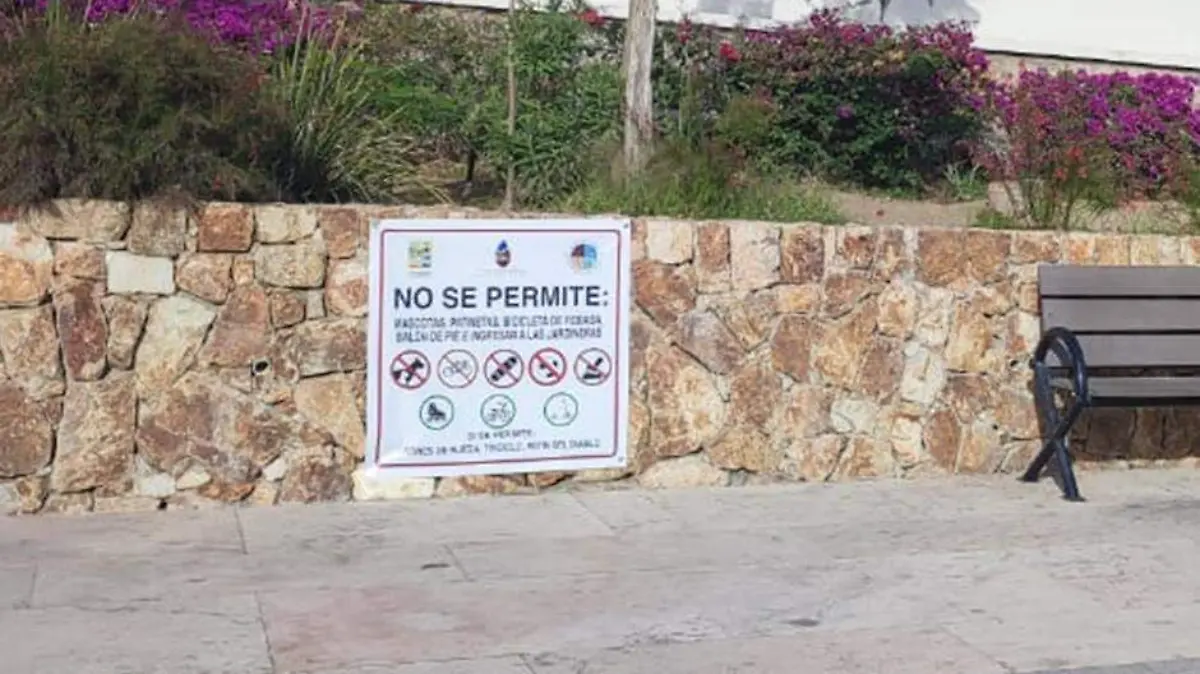Prohibido Plaza Amelia Wilkes CSL