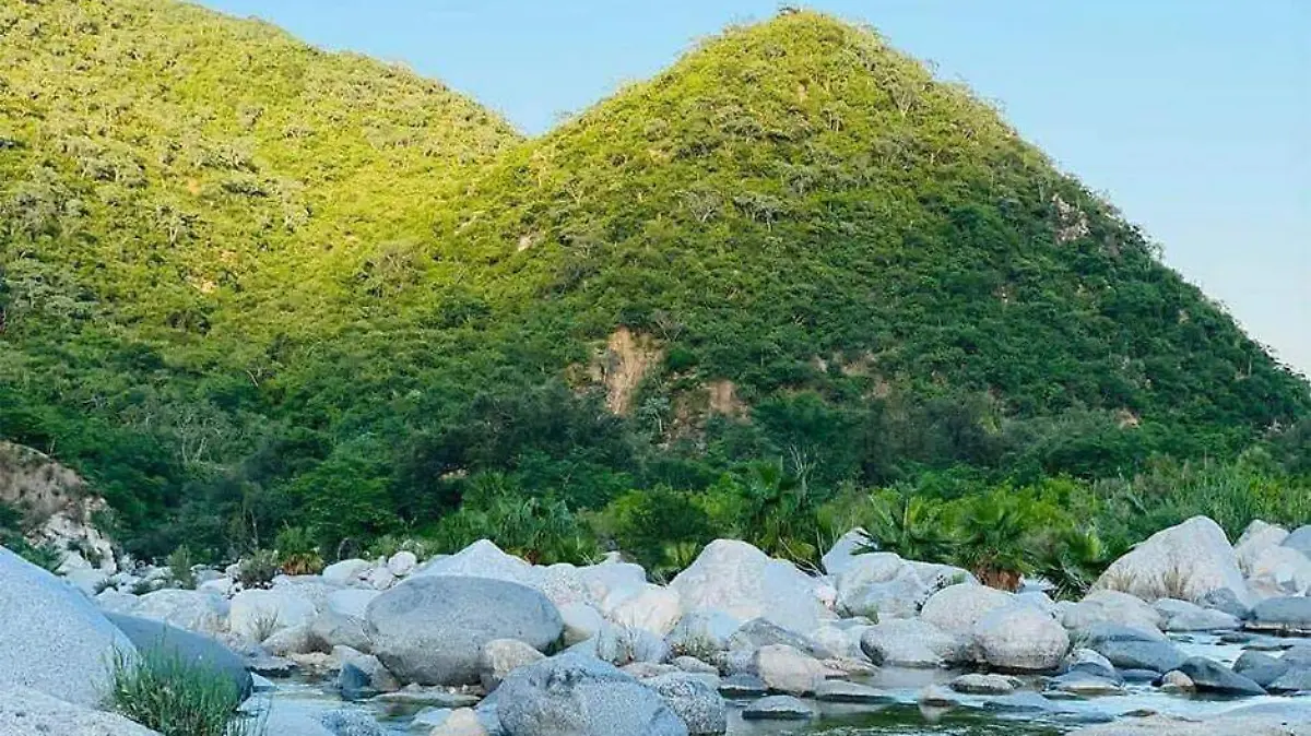 Senderismo en saan dionisio los cabos 1