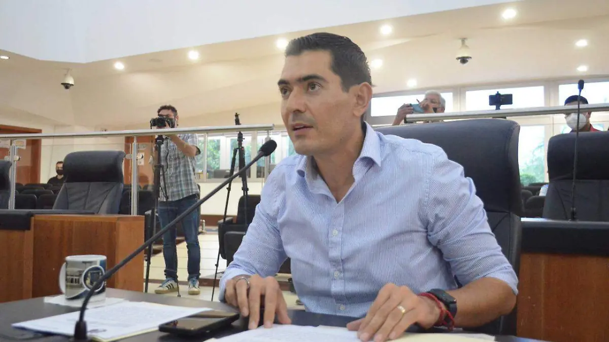 Diputado rigo mares