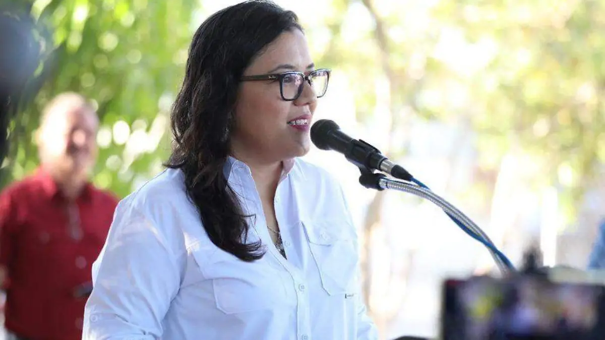 iliana talamantes anuncia fiestas