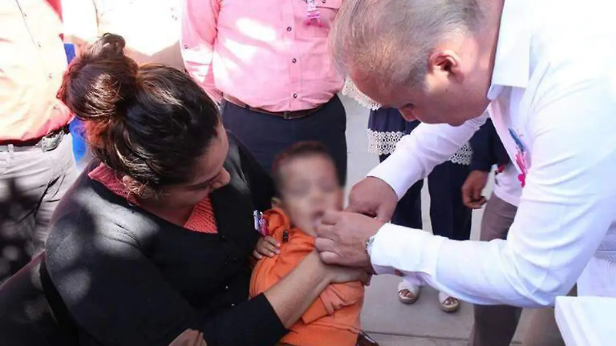 Niño Vacuna