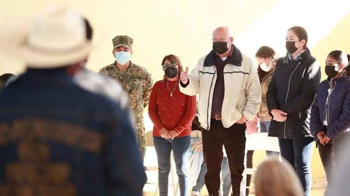 Víctor Castro en gira de trabajo en Mulegé