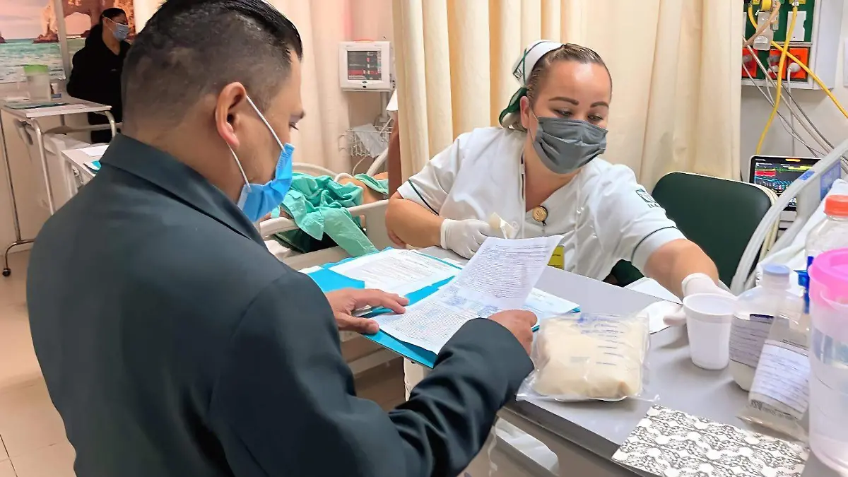 Chequeo IMSS enfermera medico