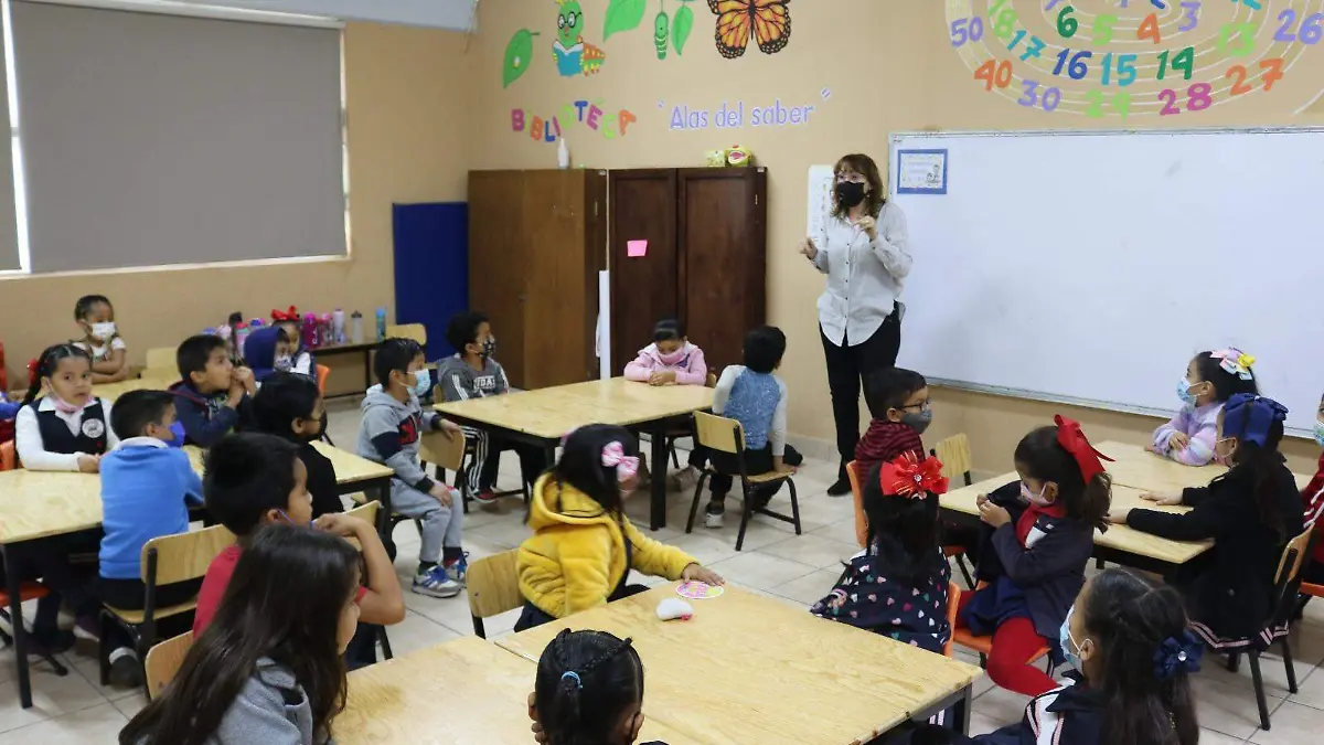 Aula maestro estudiantes preescolar kinder
