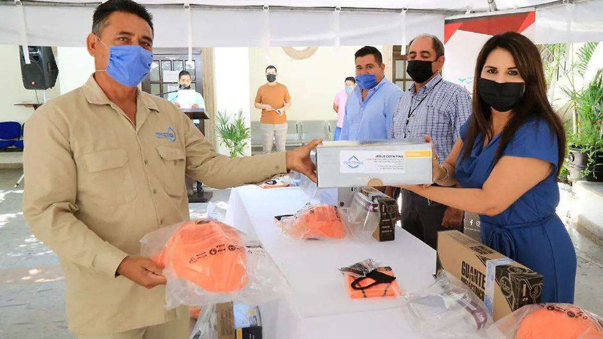 armida entrega equipo