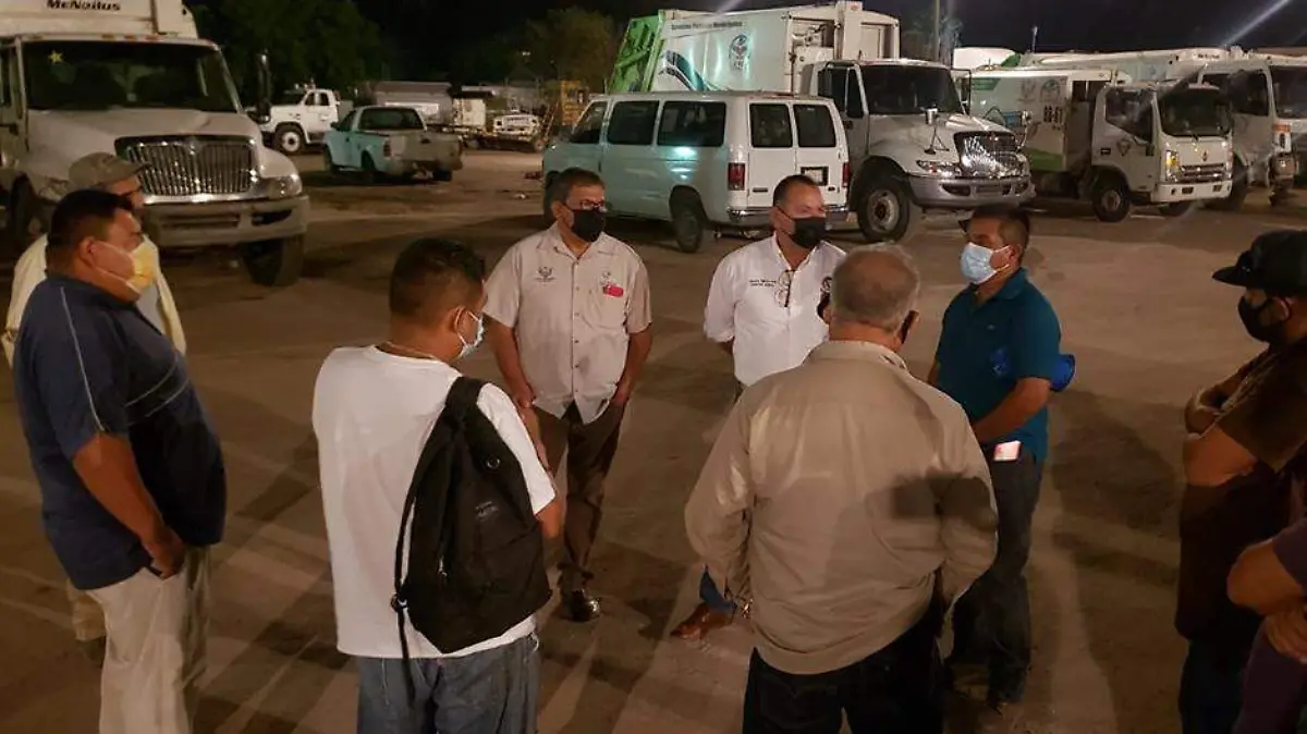 Trabajan bajo protesta La Paz 1