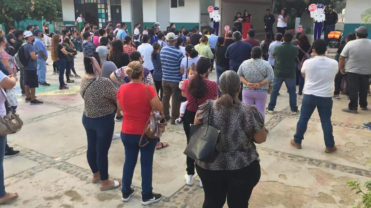 Platica vial padres familia