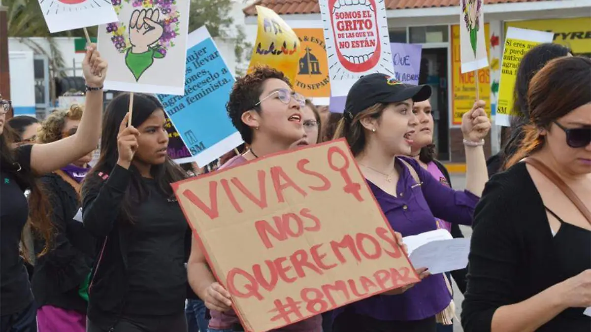 Día Mujer marcha BCS 1