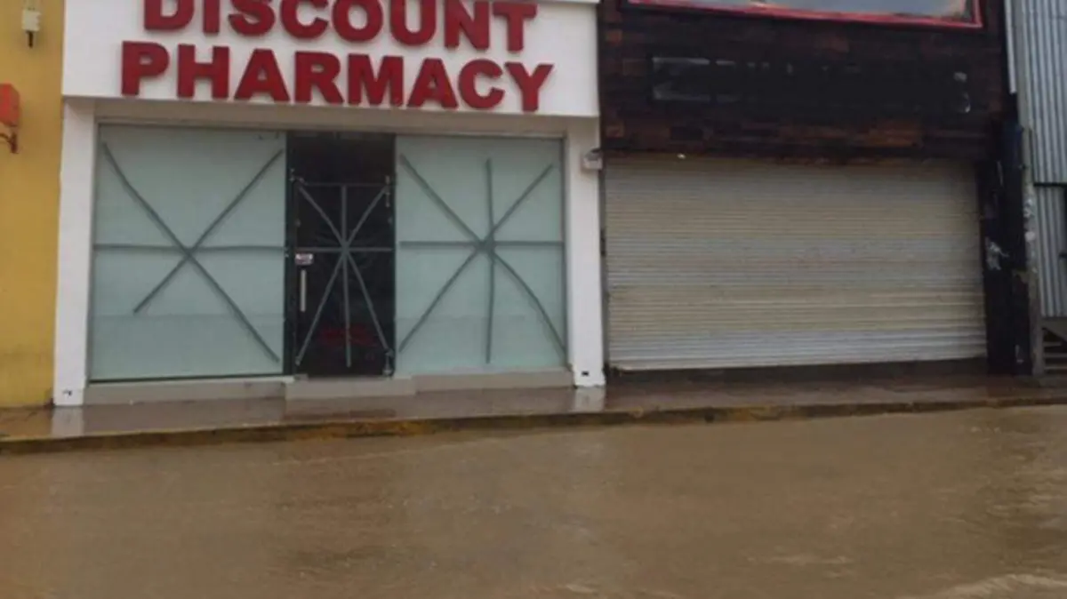 Huracan lluvia calles Los Cabos