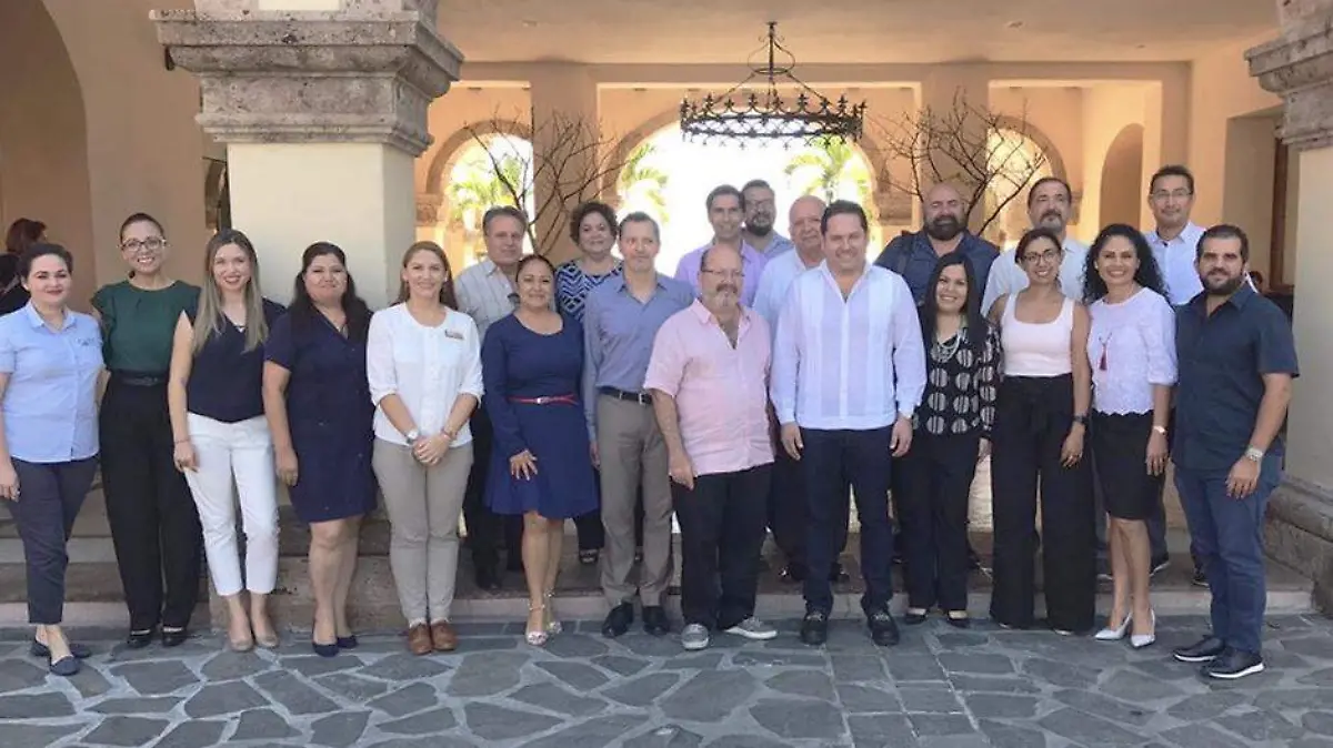 Luis Araiza Cluster