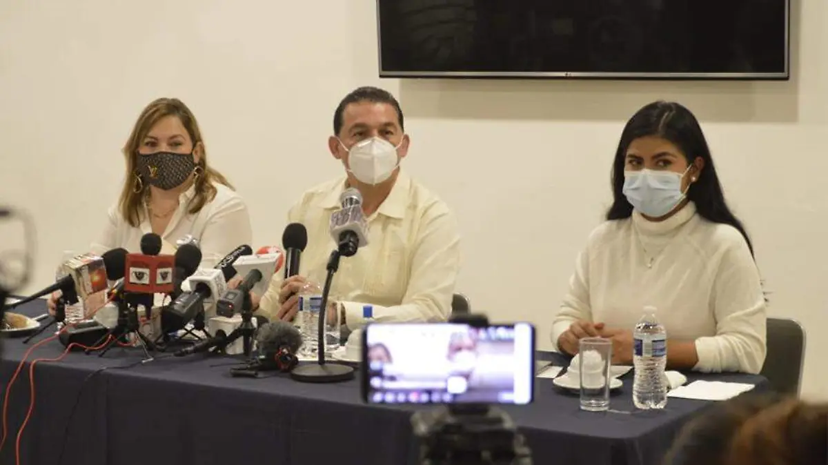 Ruben Munhoz se queda