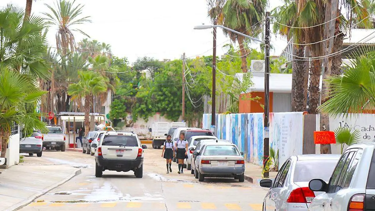 Calle estudiante alumbrado los cabos