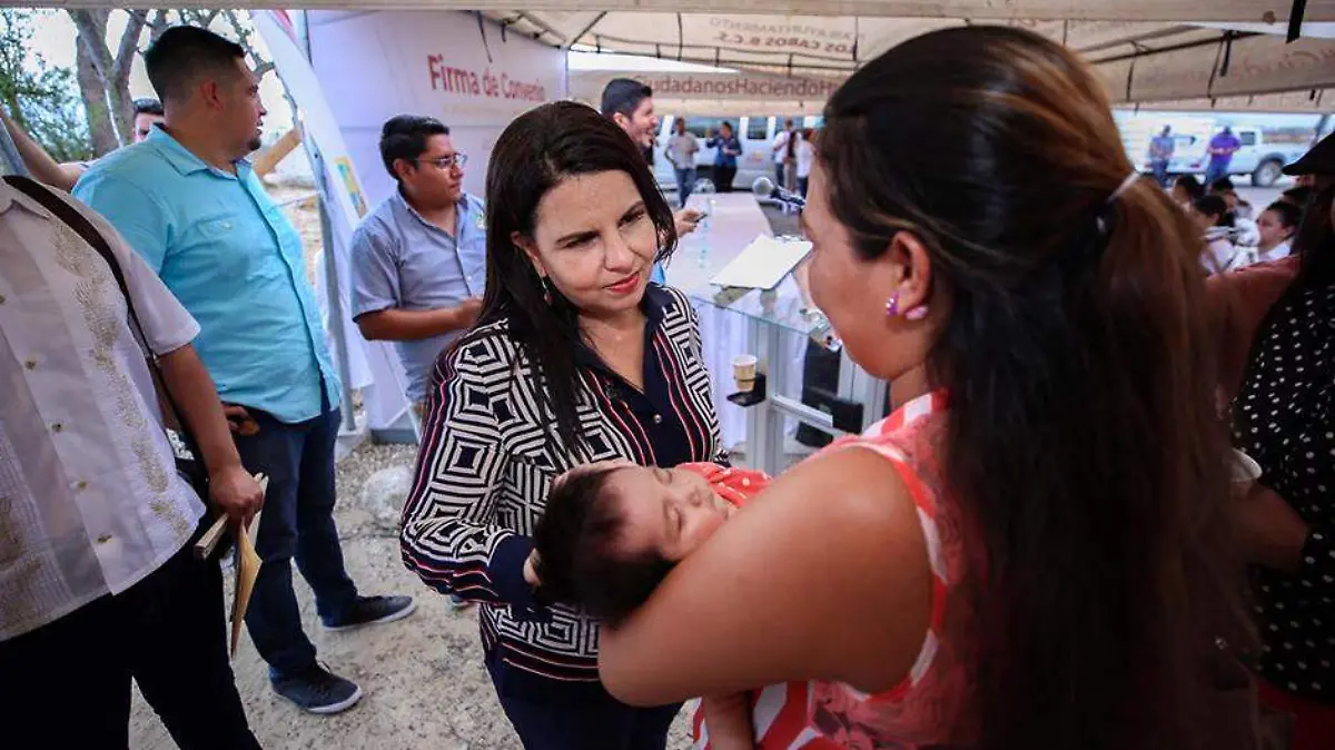 Armida Castro asistencia social 