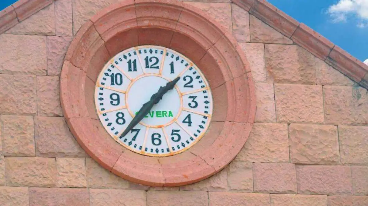 Reloj horario invierno verano