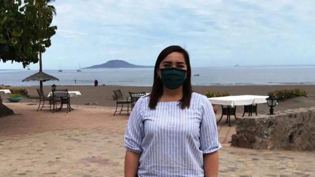 Alcaldesa-Loreto-Paola-Cota-Davis