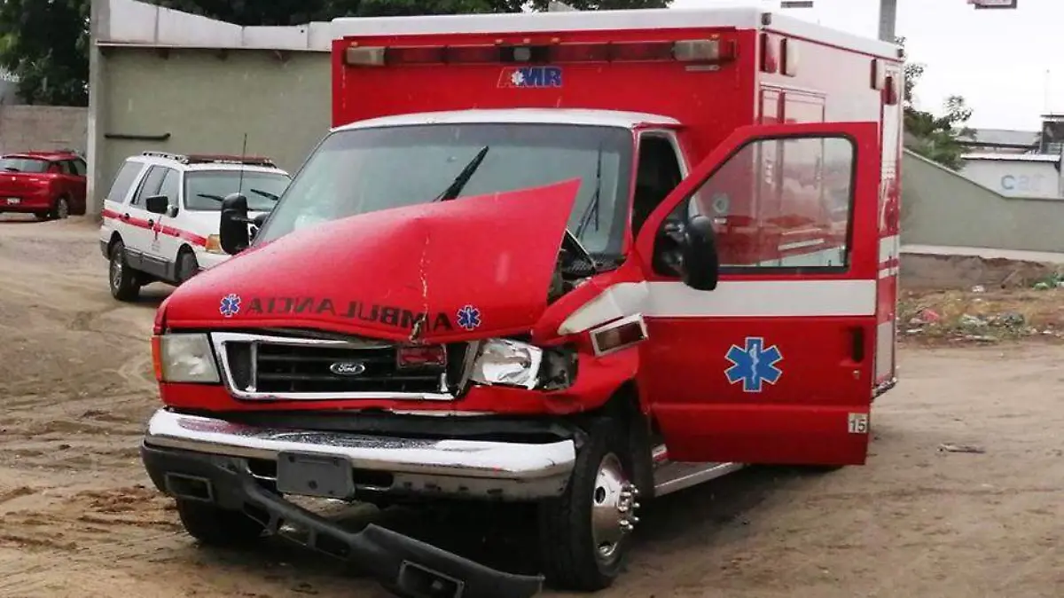 Choque ambulancia