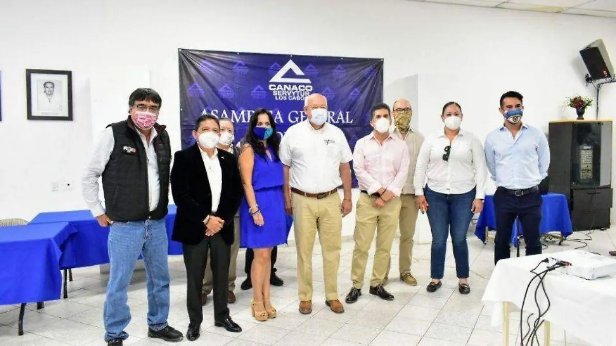 Víctor Castro y Oscar Leggs se reunen con IMEF