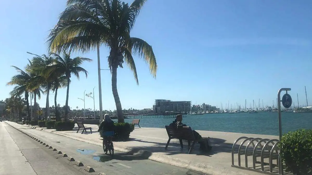 cierran puertos malecon La Paz