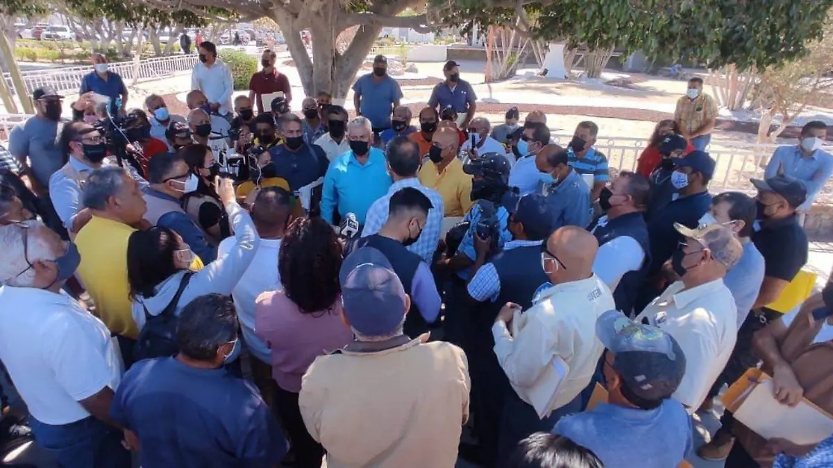 Transportistas se manifiestan en La Paz