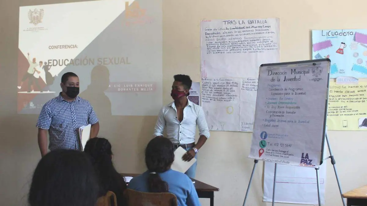 Platica jovenes meliton albanez