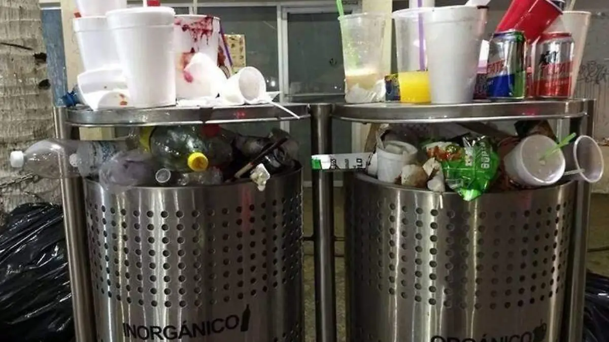 Desplastifícate En riesgo ley basura plástica popote